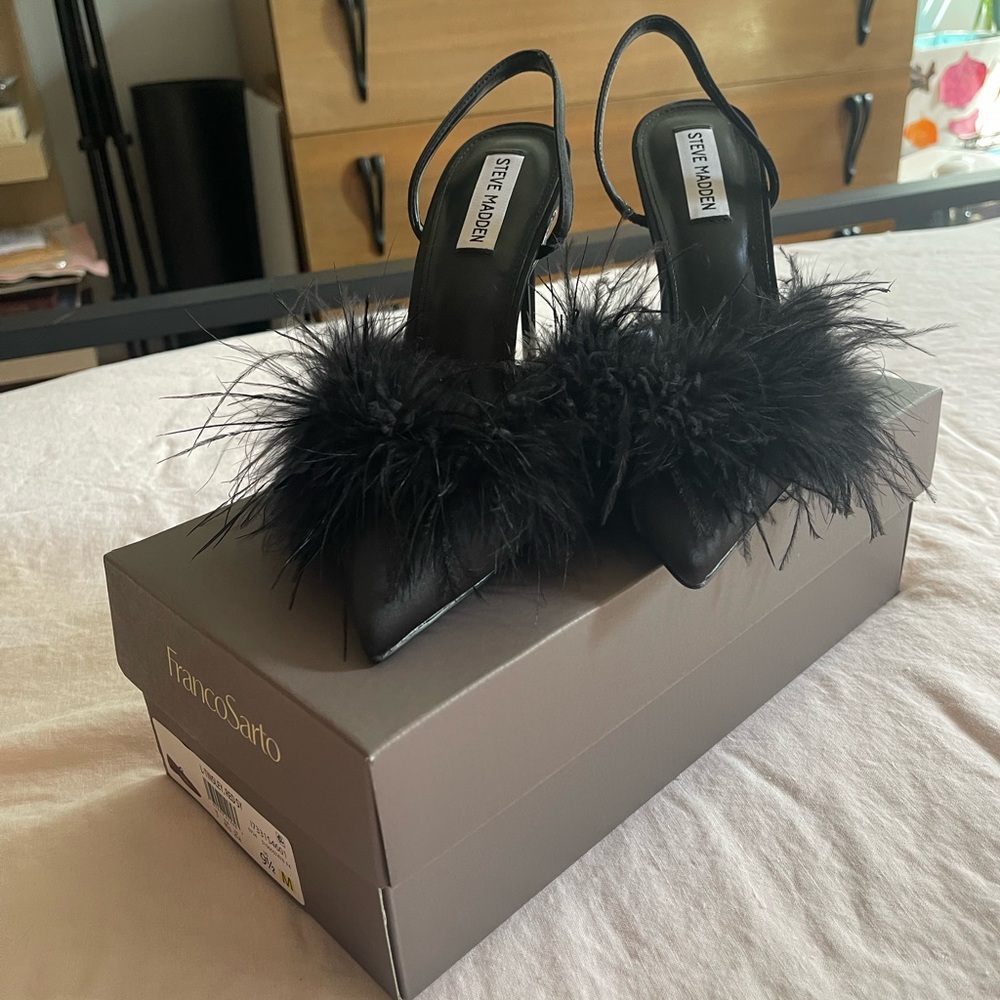 Steve Madden Black Feathered Heeled Sandals